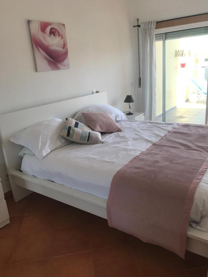 Condo Do Mar Lovely First Floor Apartment With Pool Lagos Bagian luar foto